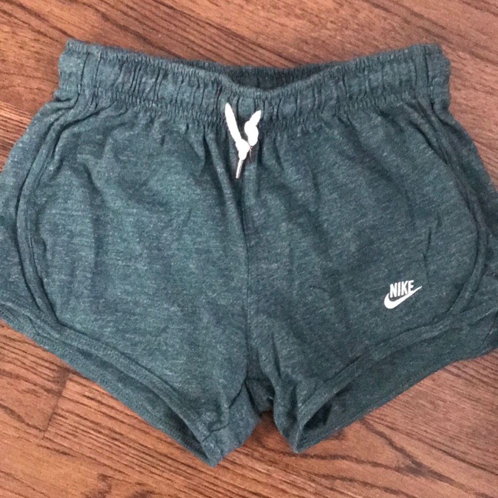 XS Nike shorts *super soft!*